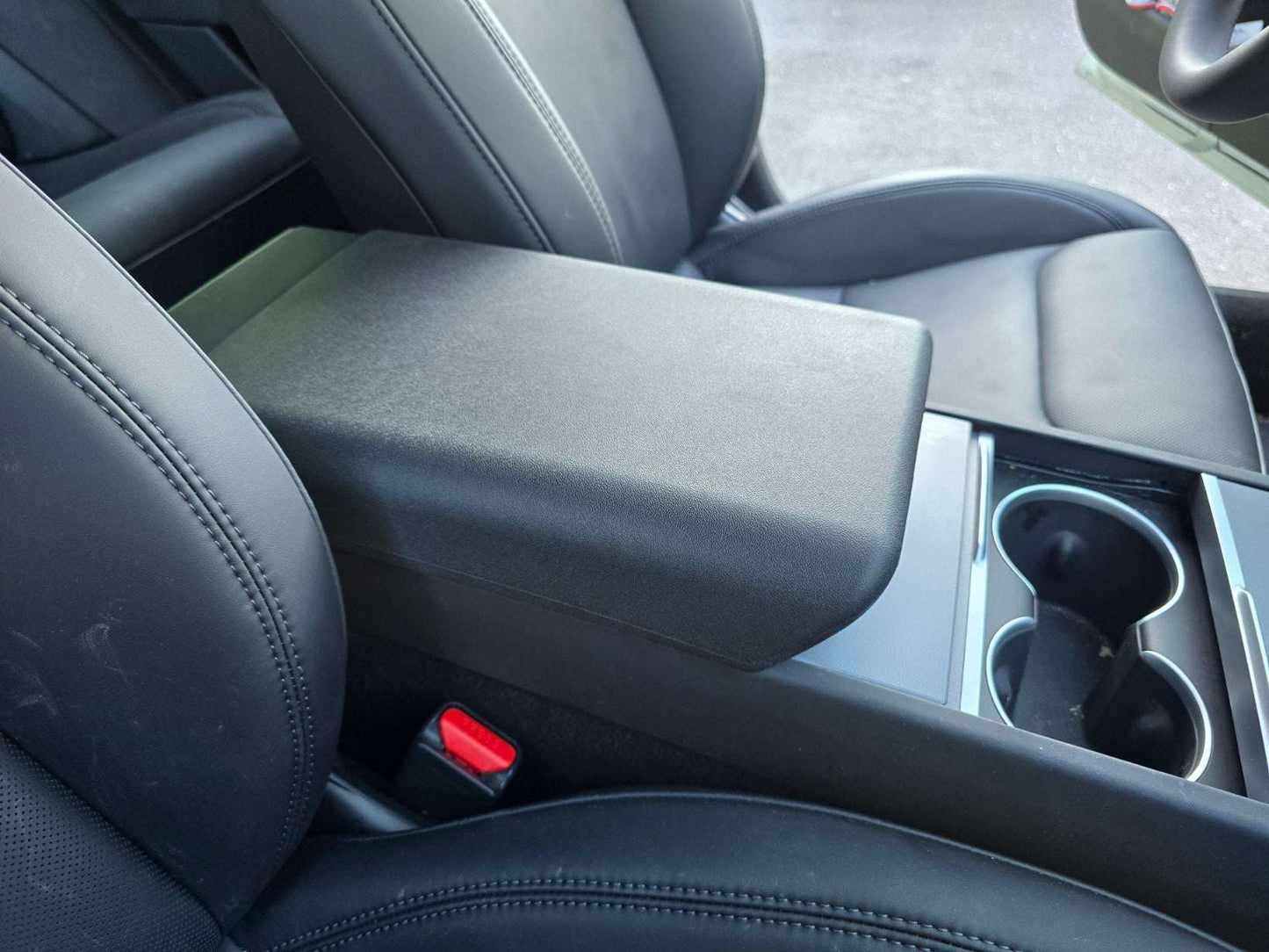 model-3-highland-2024-2025-tpe-rubber-armrest-protection-cover