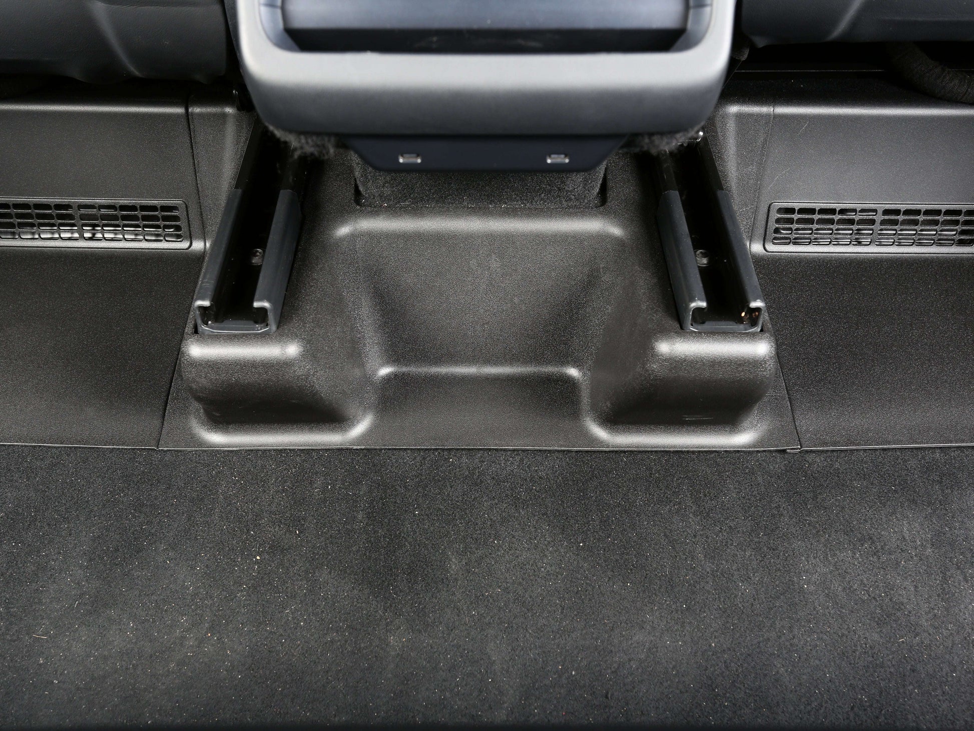 model-y-juniper-2026-under-seat-full-coverage-corner-edge-vent-protector-cover-5-pcs
