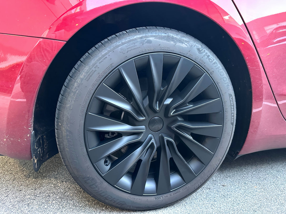 Model 3 Highland 2024+: Star Blade 18" Wheel Rim Protector Cover