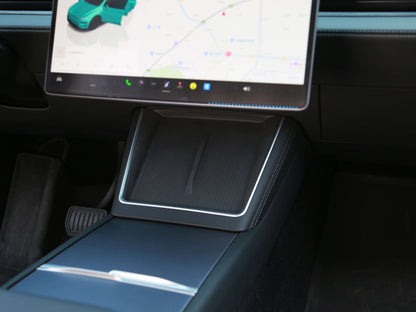 model-y-juniper-wireless-charging-silicon-cover-pad
