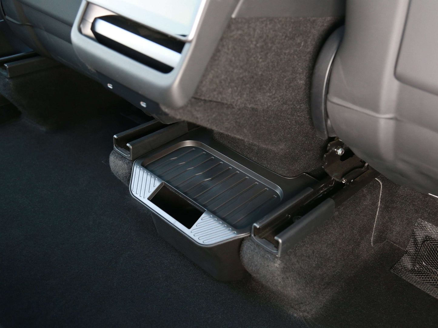 model-y-juniper-rear-passenger-centre-console-storage-bin