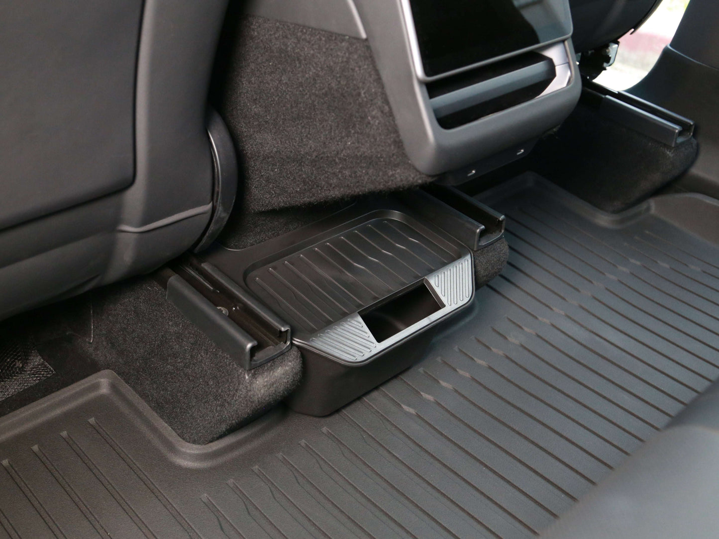 model-y-juniper-rear-passenger-centre-console-storage-bin