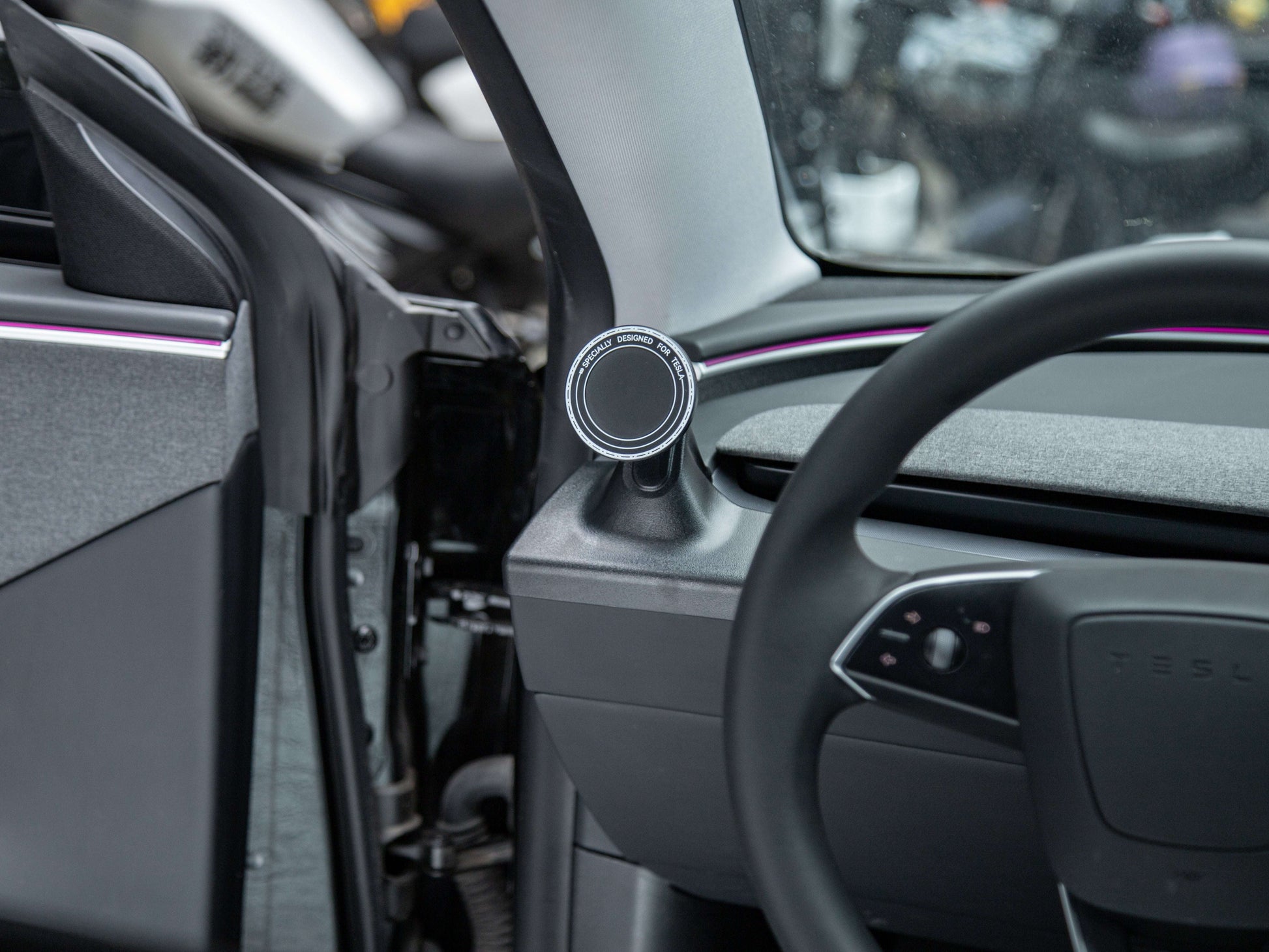 model-3-2017-2023-y-dashboard-air-vent-phone-holder-mount-magsafe-drop-down-copy