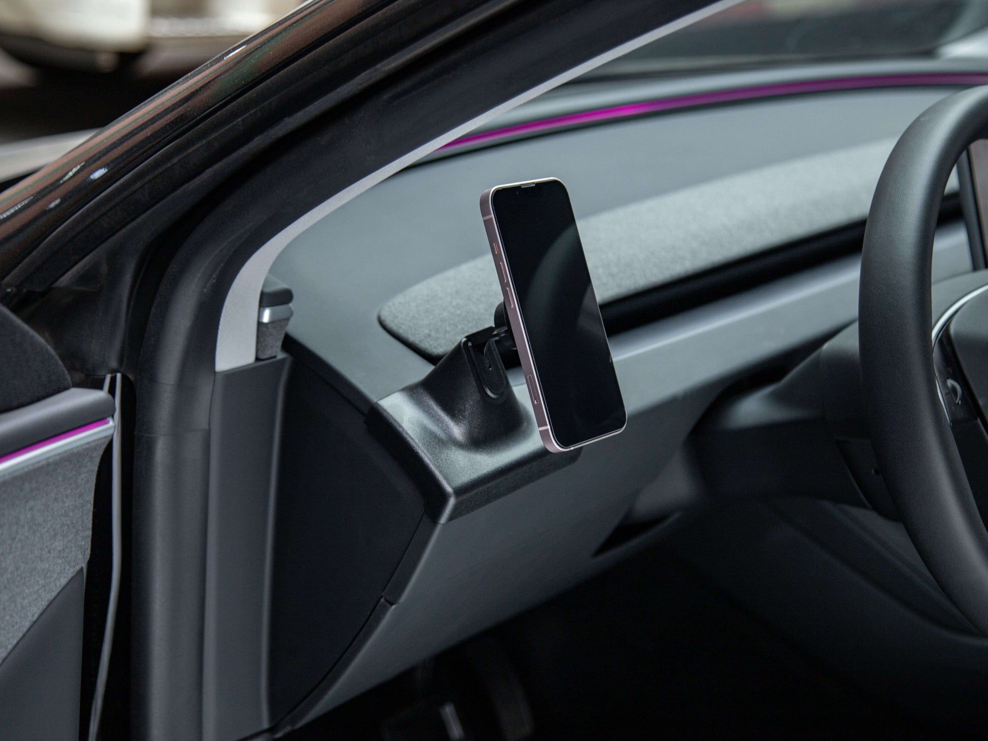 model-3-2017-2023-y-dashboard-air-vent-phone-holder-mount-magsafe-drop-down-copy