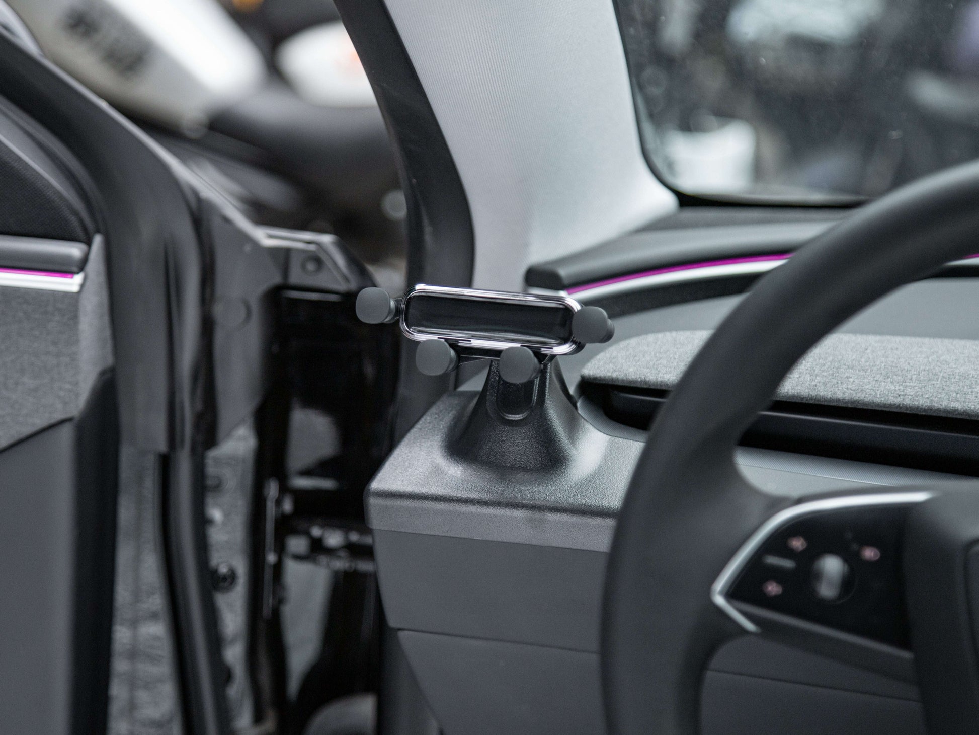 model-3-2017-2023-y-dashboard-air-vent-phone-holder-mount-magsafe-drop-down-copy