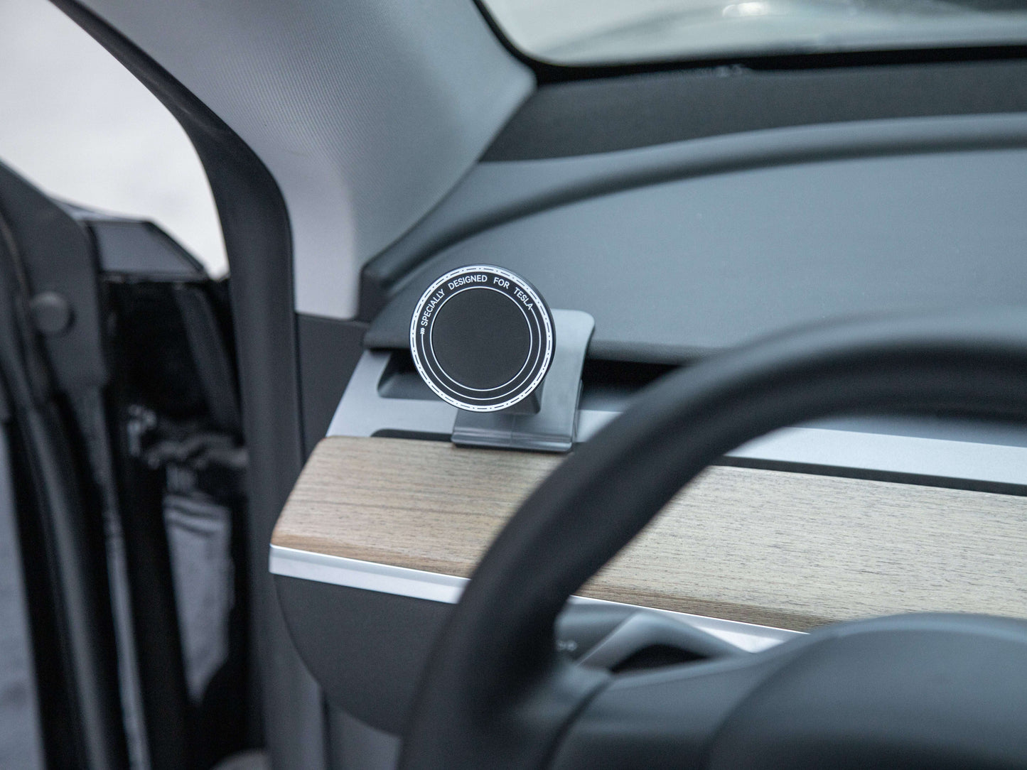 model-3-2017-2025-y-dashboard-air-vent-phone-holder-mount-magsafe-drop-down