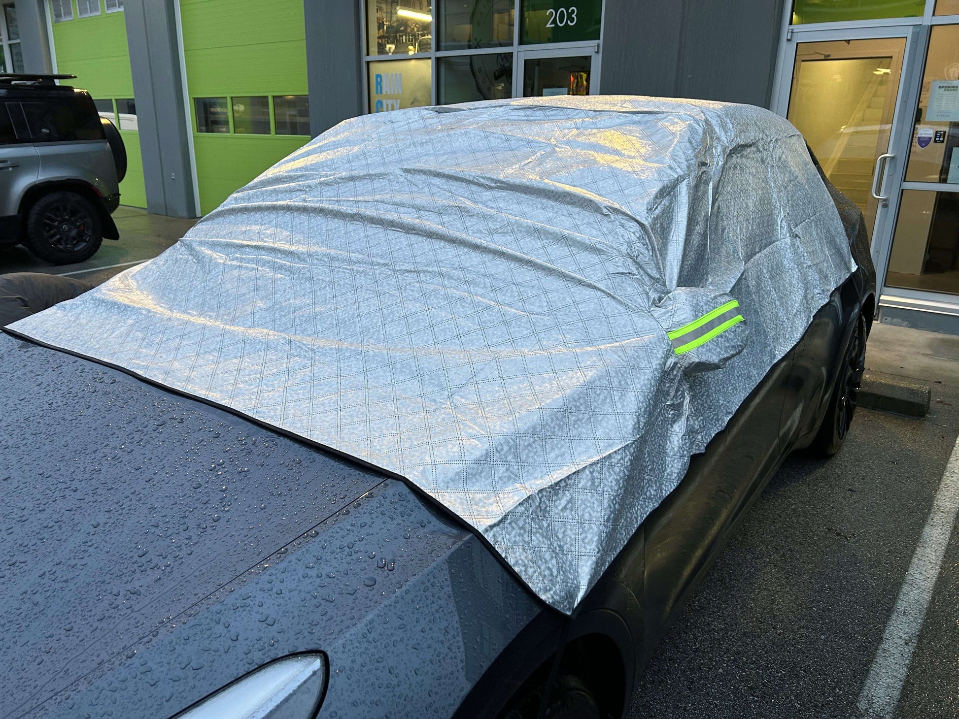 model-3-2017-2025-y-s-rain-and-snow-cover