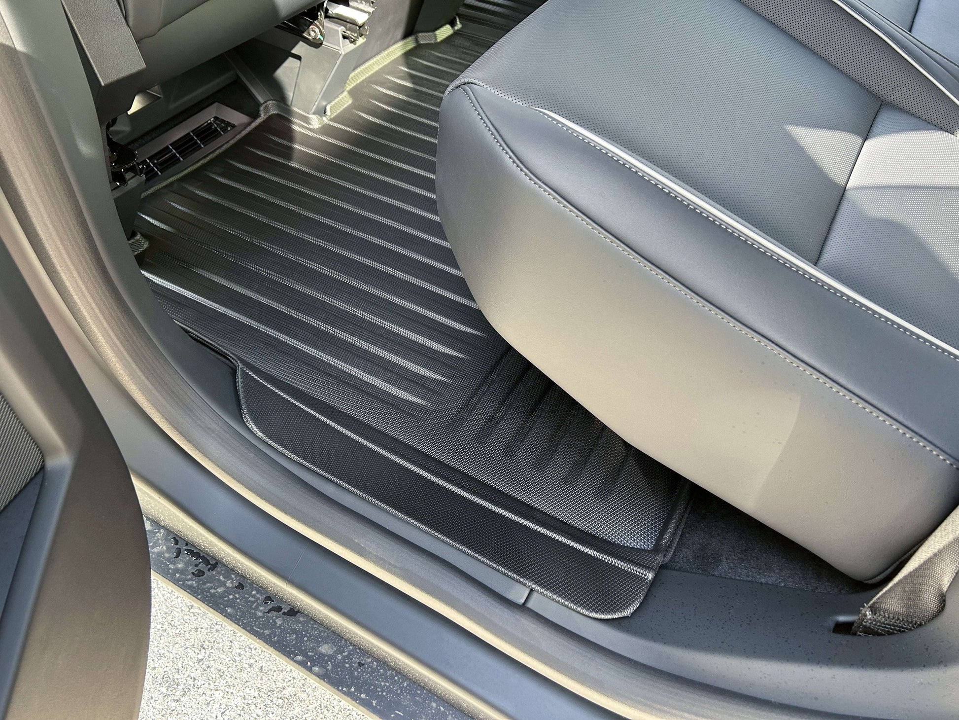cybertruck-full-all-weather-floor-frunk-trunk-mats-bundle-set-6-pcs