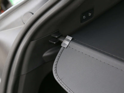 model-y-juniper-2026-retractable-privacy-trunk-screen-cover