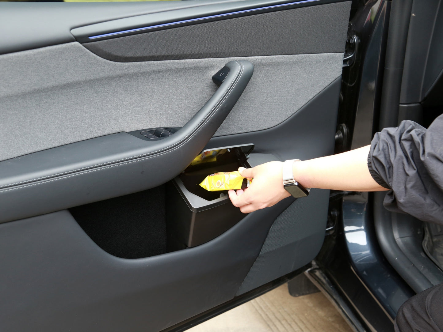 Model Y Juniper 2026+: Front Door Pocket Garbage Bins (2 PCs)