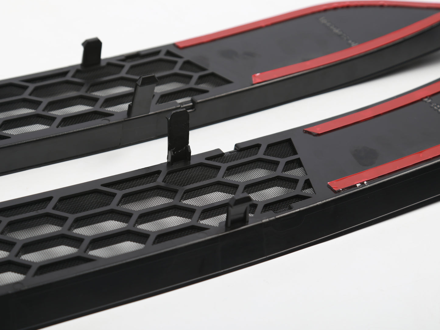 Model Y Juniper 2026+: Front Bumper Lower Grille Cover (4 PCs)