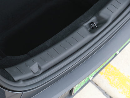 Model Y Juniper 2026+: TPE Trunk Sill Cover