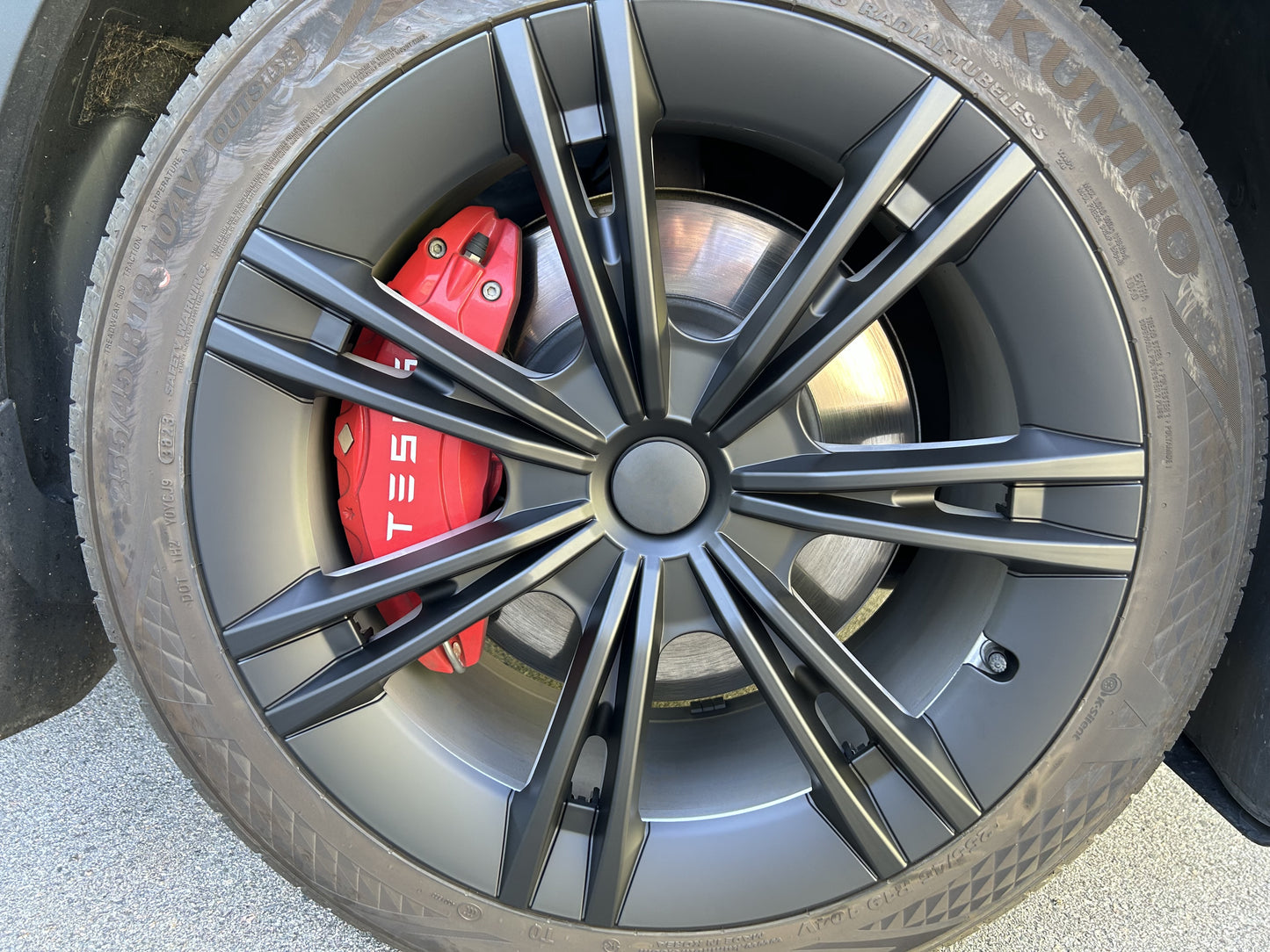 Model Y: Sharp 19" Wheel Rim Protector Cover