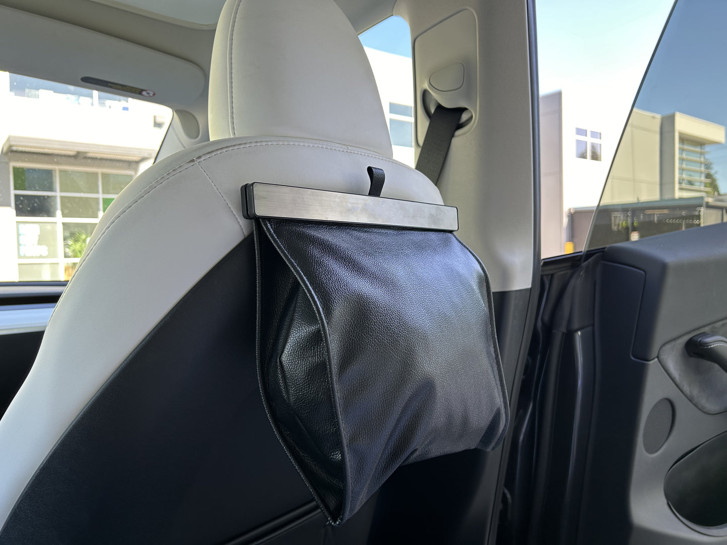 Model S/3/X/Y: Rear Seat PU Leather Magnetic Trash Bag (T2 Gift)