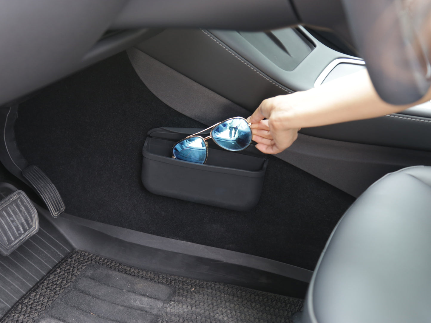 Model 3/Y: TPE Rubber Sunglasses Holder
