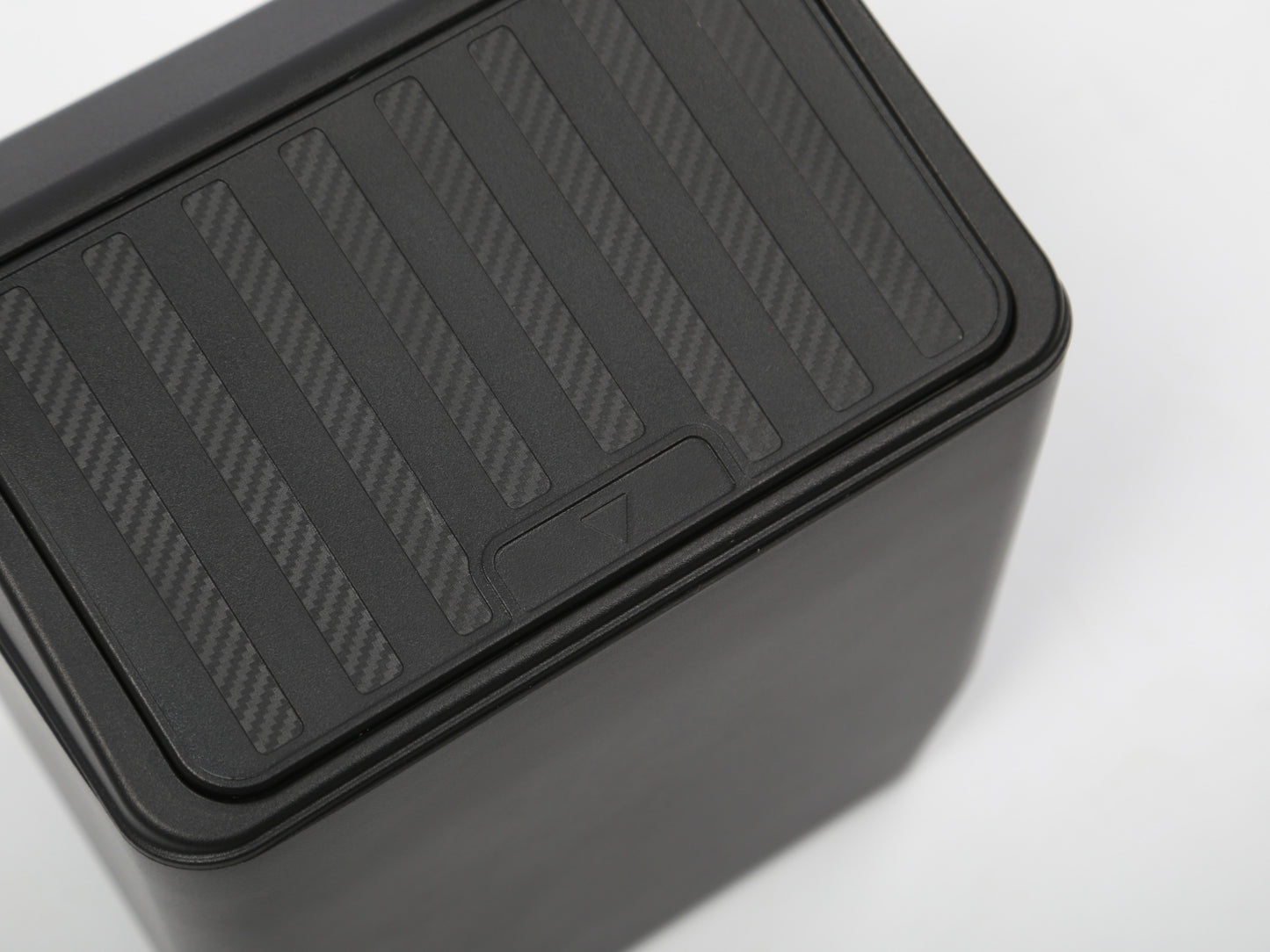 Model Y: Rear Passenger Centre Console Bin