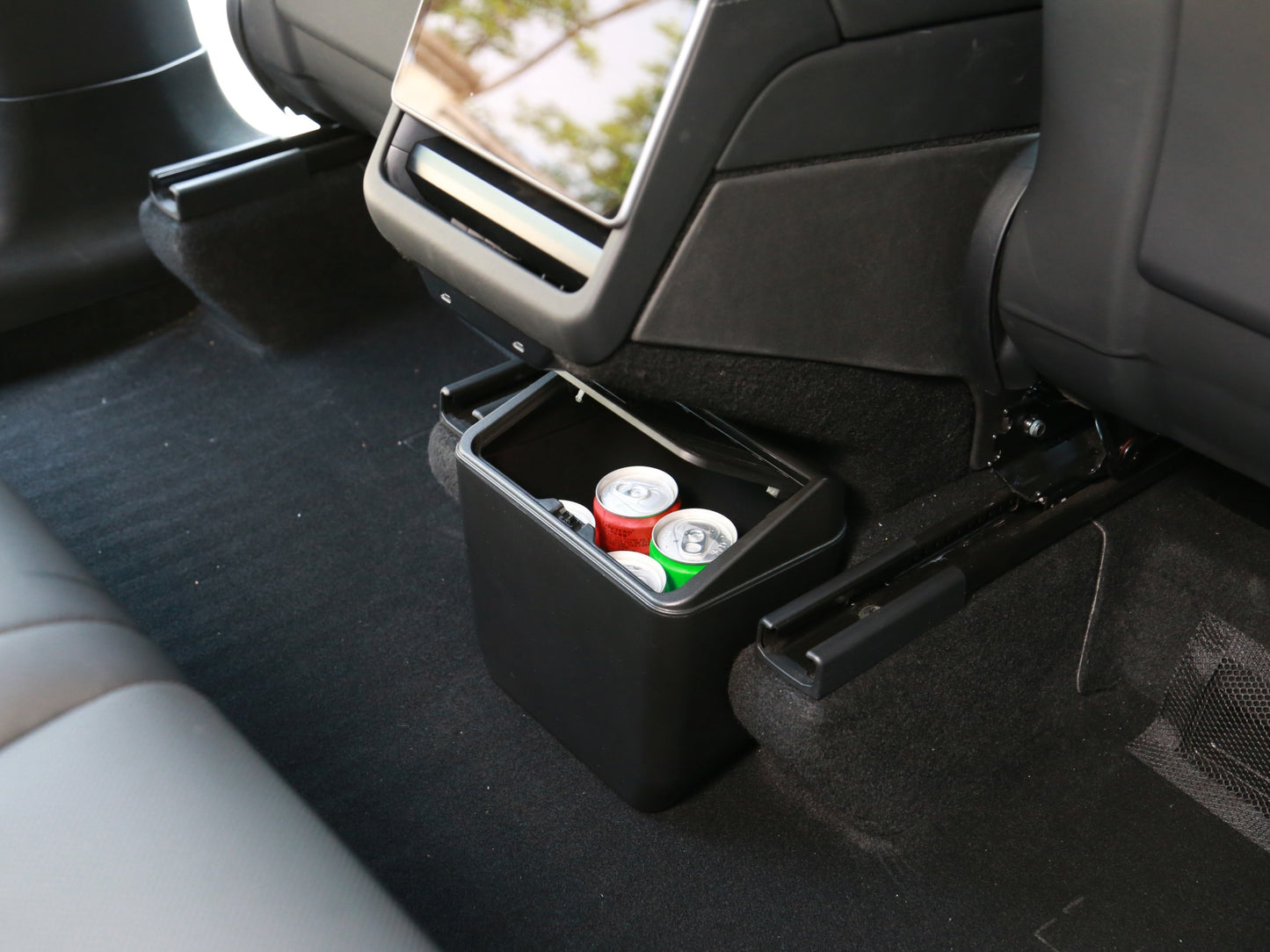 Model Y: Rear Passenger Centre Console Bin