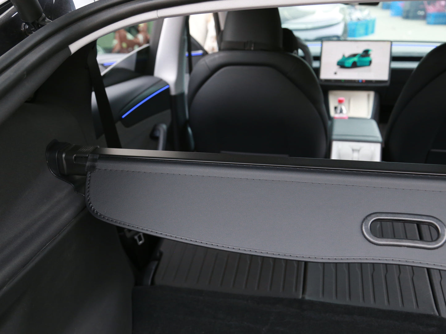 Model Y Juniper 2026+: Retractable Privacy Trunk Screen Cover