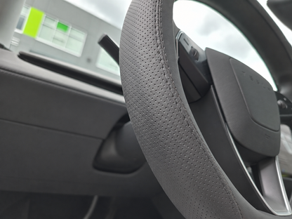 Model 3 Highland 2024+/ Y Juniper 2026+: PU Leather Steering Wheel Full Cover