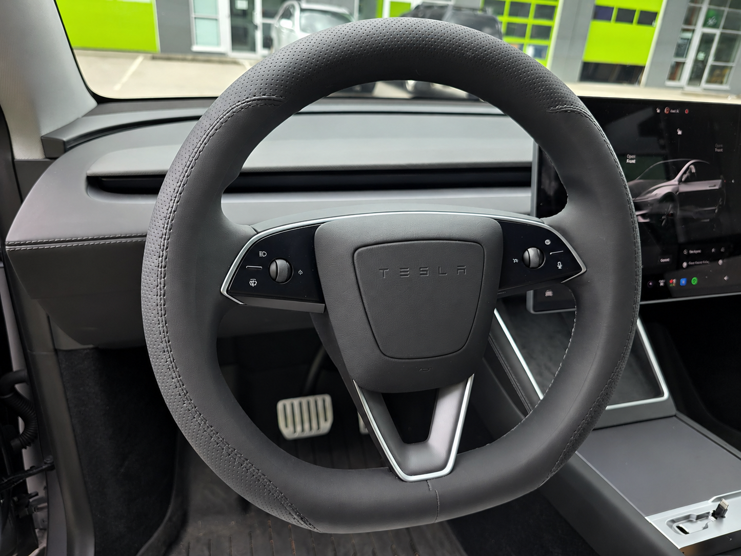 Model 3 Highland 2024+/ Y Juniper 2026+: PU Leather Steering Wheel Full Cover
