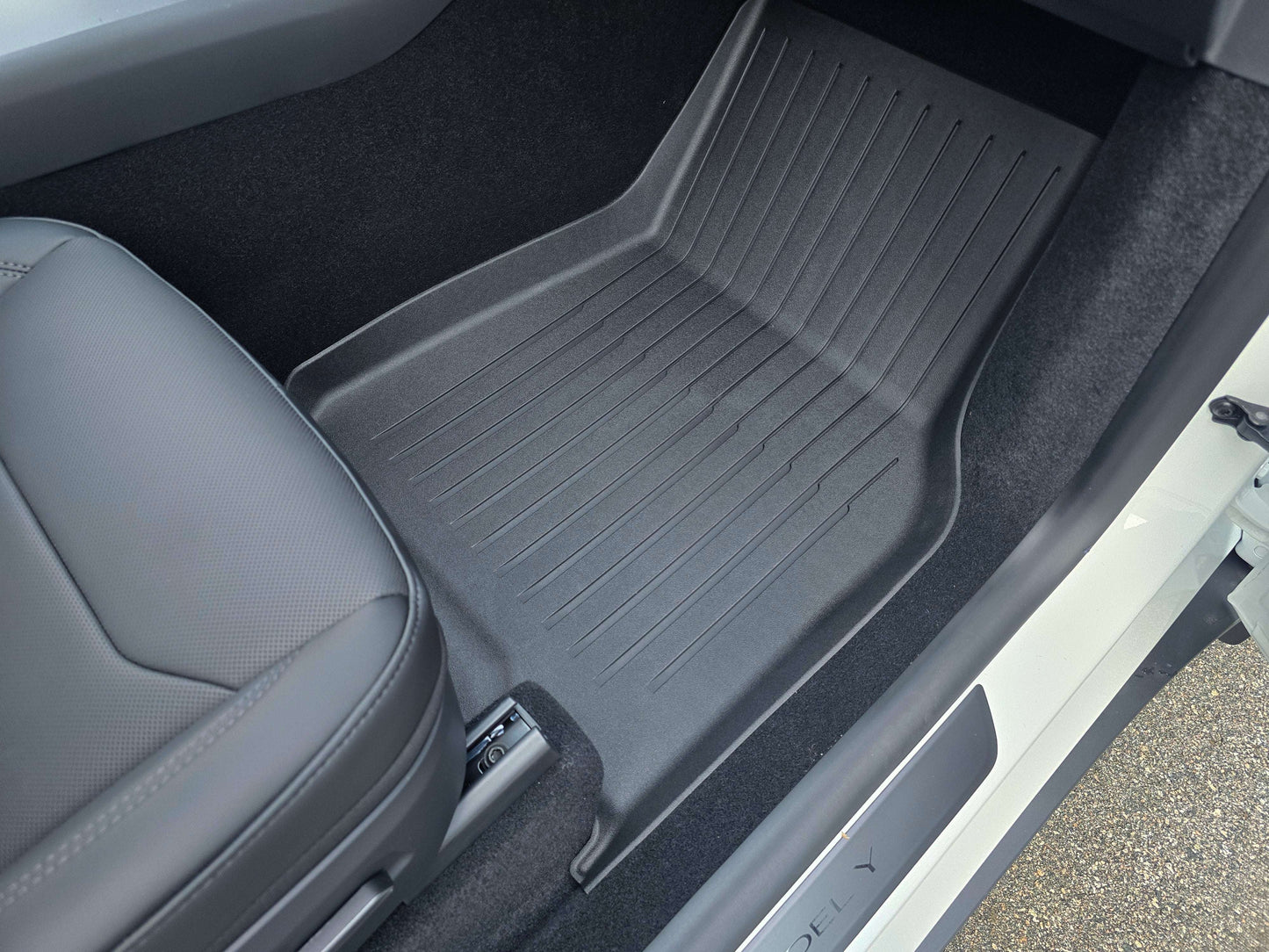 model-y-juniper-tpe-all-weather-interior-floor-mats-3-pcs