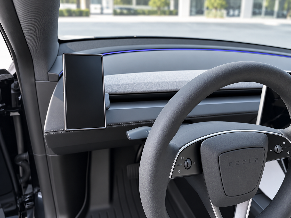 Model 3 Highland 2024+/ Y Juniper 2026+: Dashboard MagSafe Magnetic Phone Holder