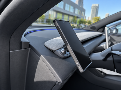 Model 3 Highland 2024+/ Y Juniper 2026+: Dashboard MagSafe Magnetic Phone Holder