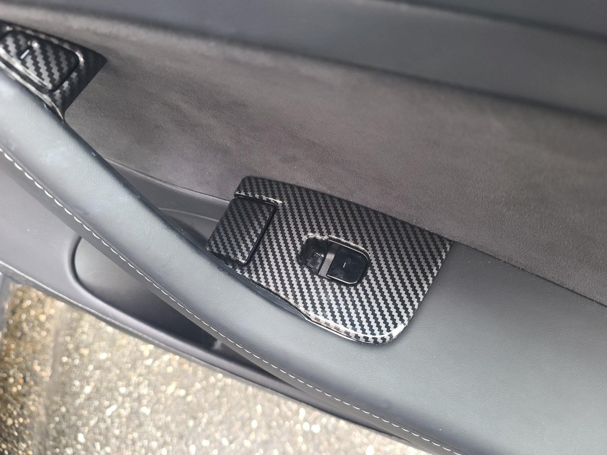 Model 3/Y: Carbon Fibre Molded Window & Door Switch Covers (14 PCs)