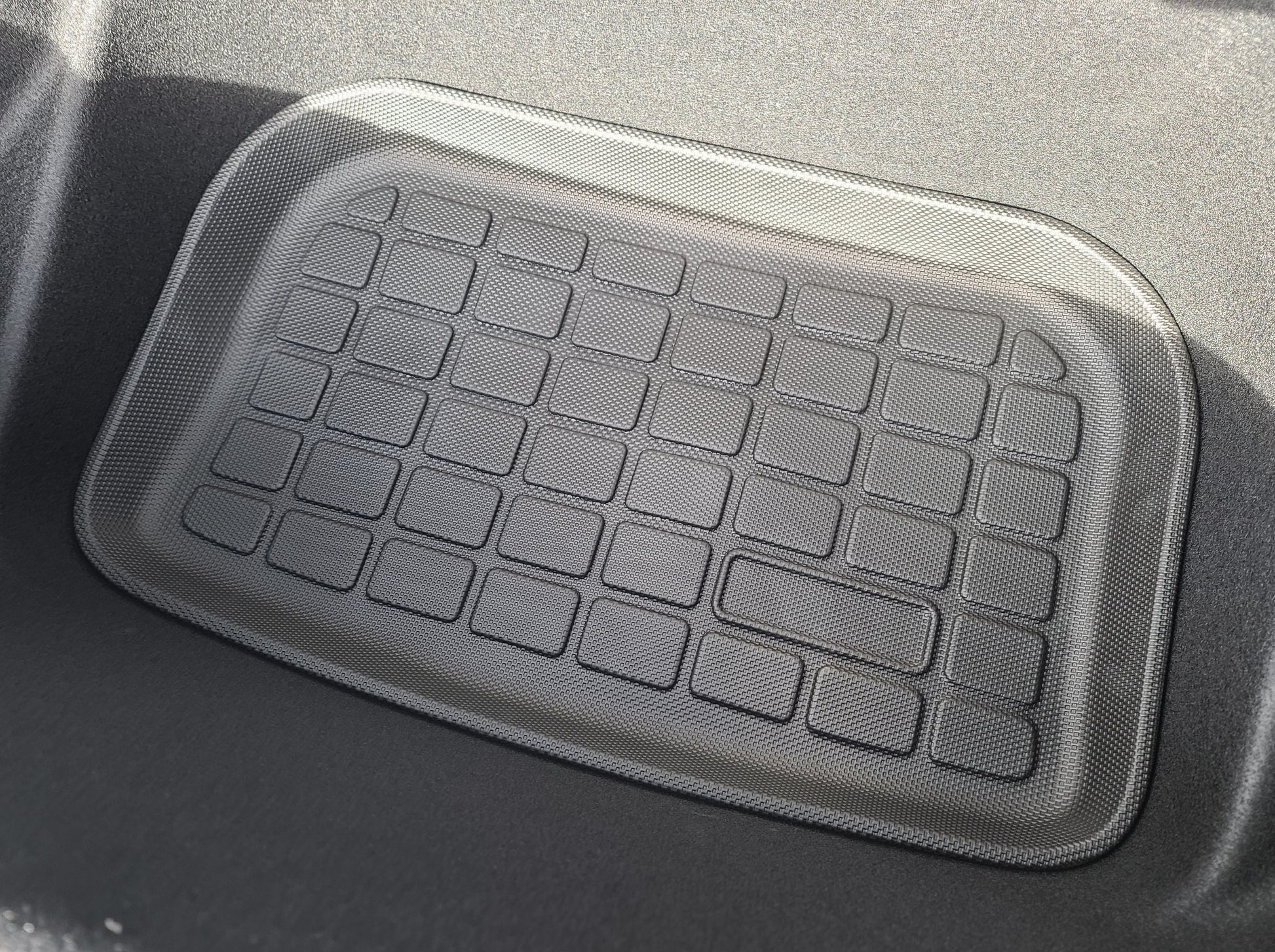 Model Y: Trunk Storage Compartment Mat (TPE-O Rubber)