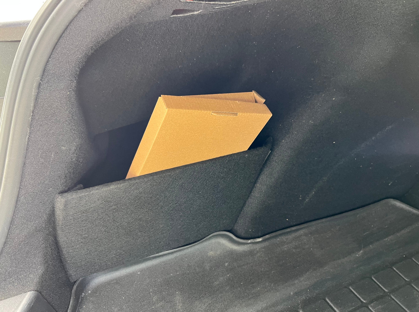 Model 3: Rear Trunk Side Storage Divider