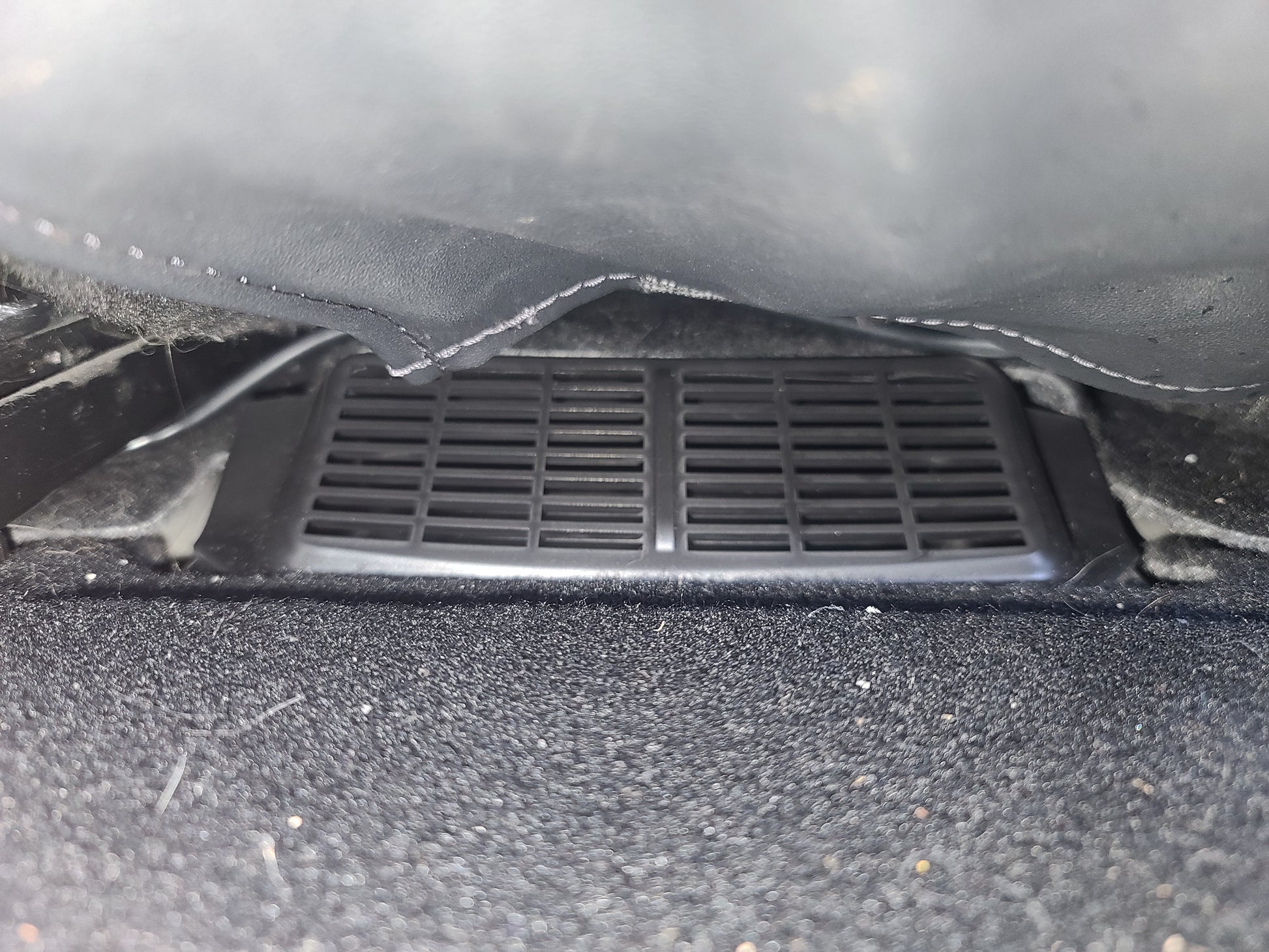Model 3/Y: Underseat Air Ventilation Filter Cover (2 PCs)