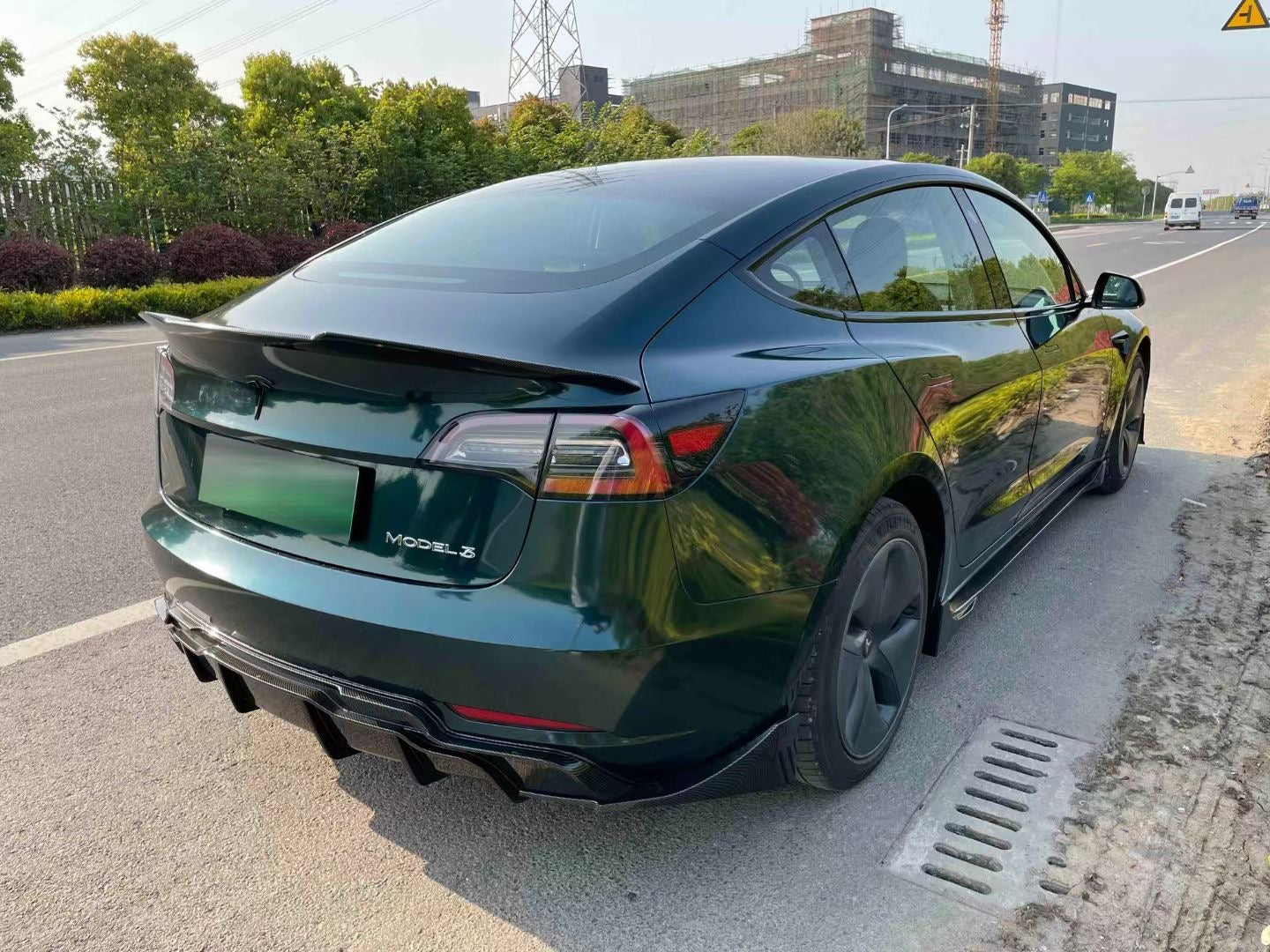 Model 3: Aero Rear Bumper Diffuser and Splitters