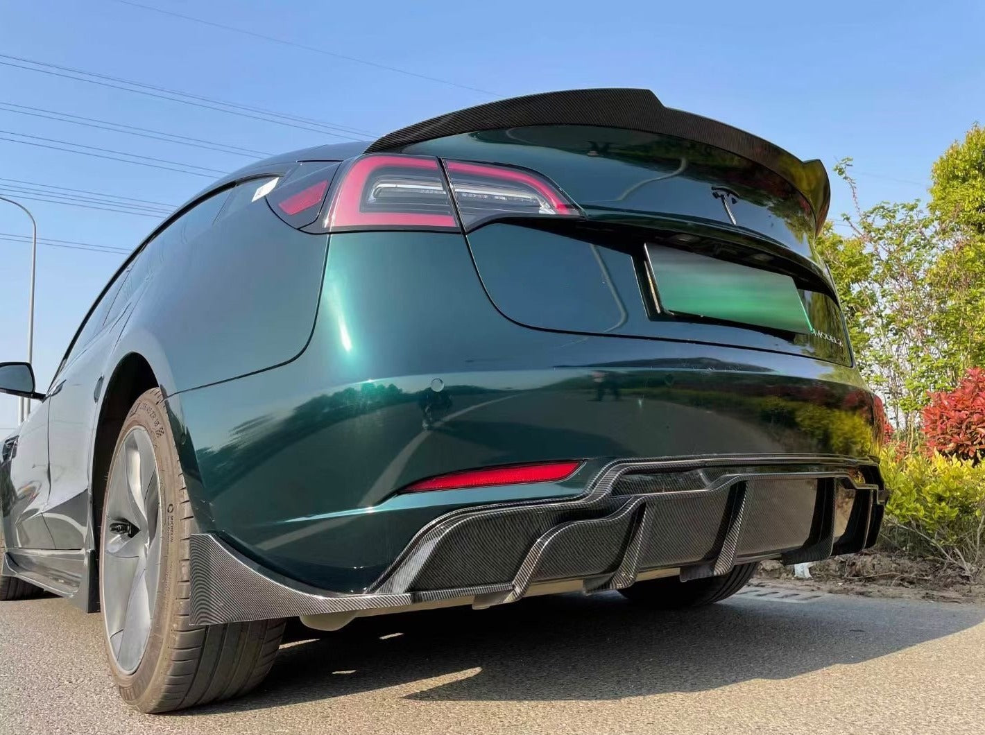 Model 3: Aero Rear Bumper Diffuser and Splitters