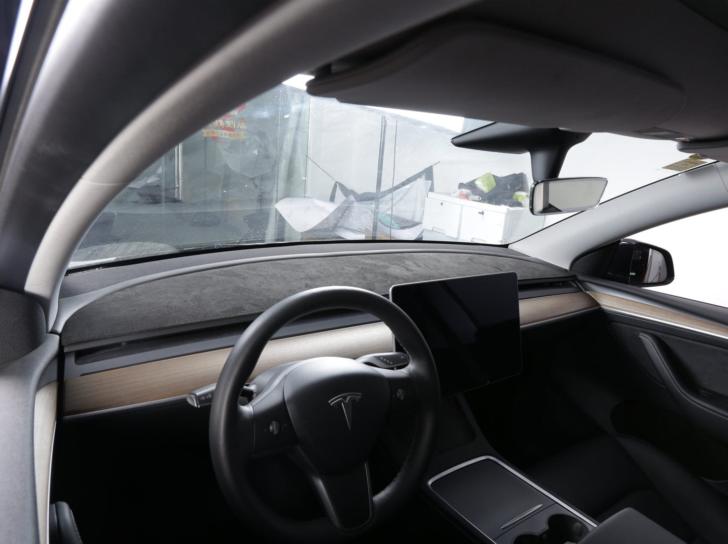 Model 3/Y: Dashboard Anti-glare Suede Cover