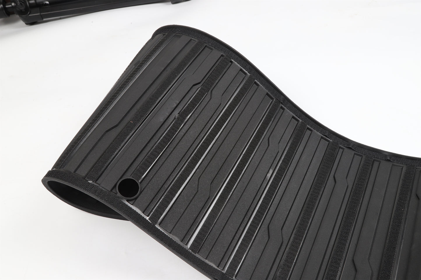 Model Y: Rear Trunk Lid Cover Mat