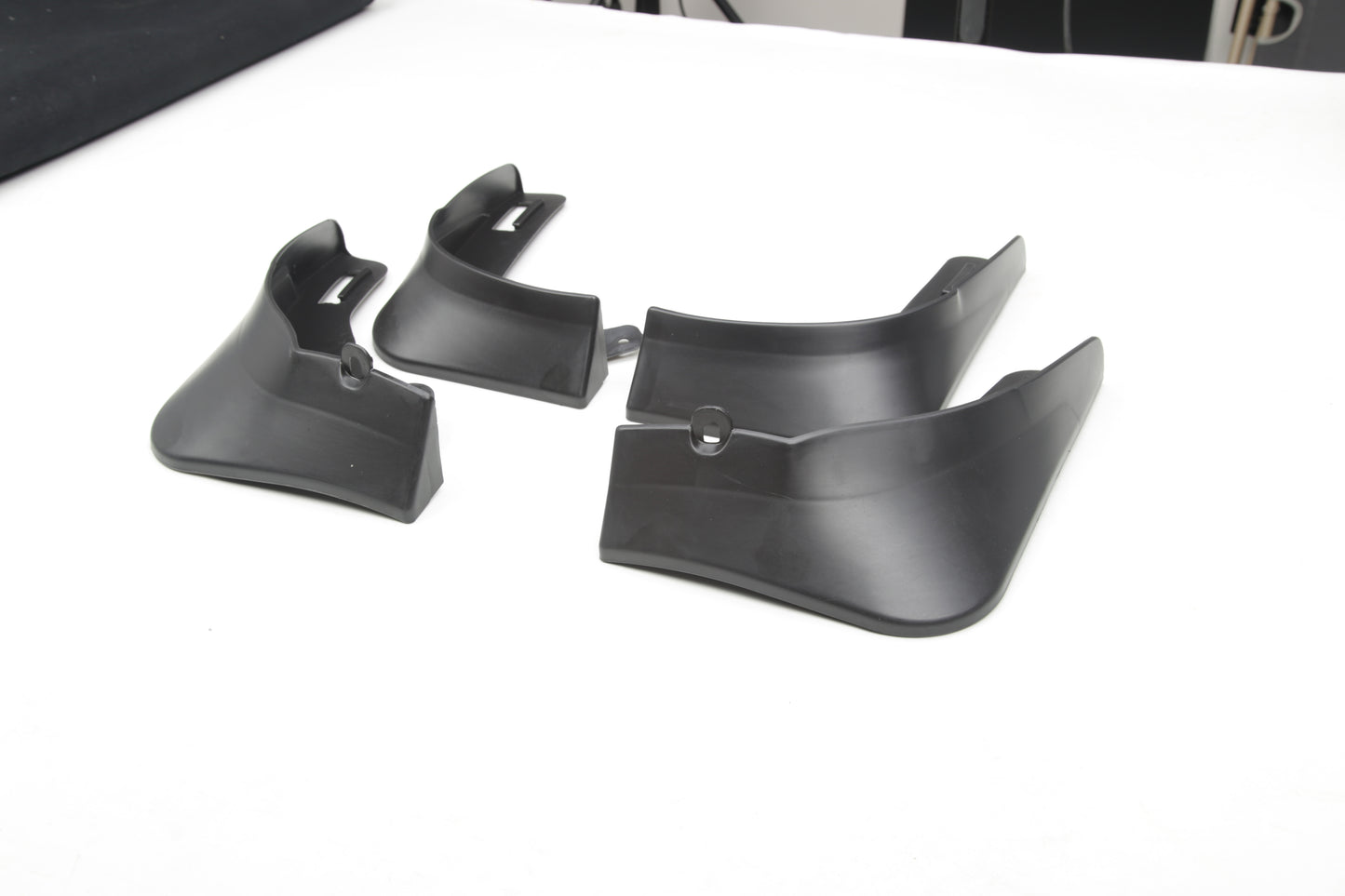 Model Y: Drill-free Mud Flaps Splash Guards (4 PCs)