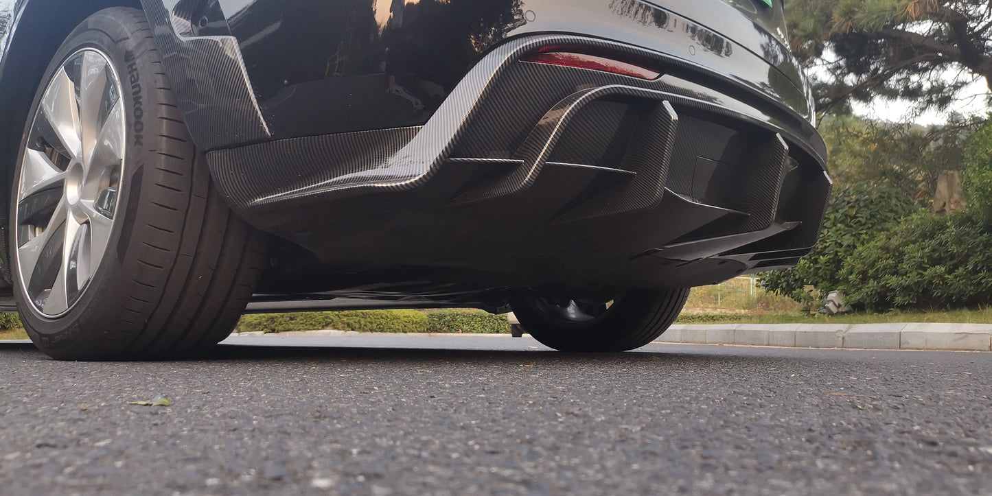 Model Y: Sports Rear Bumper Diffuser