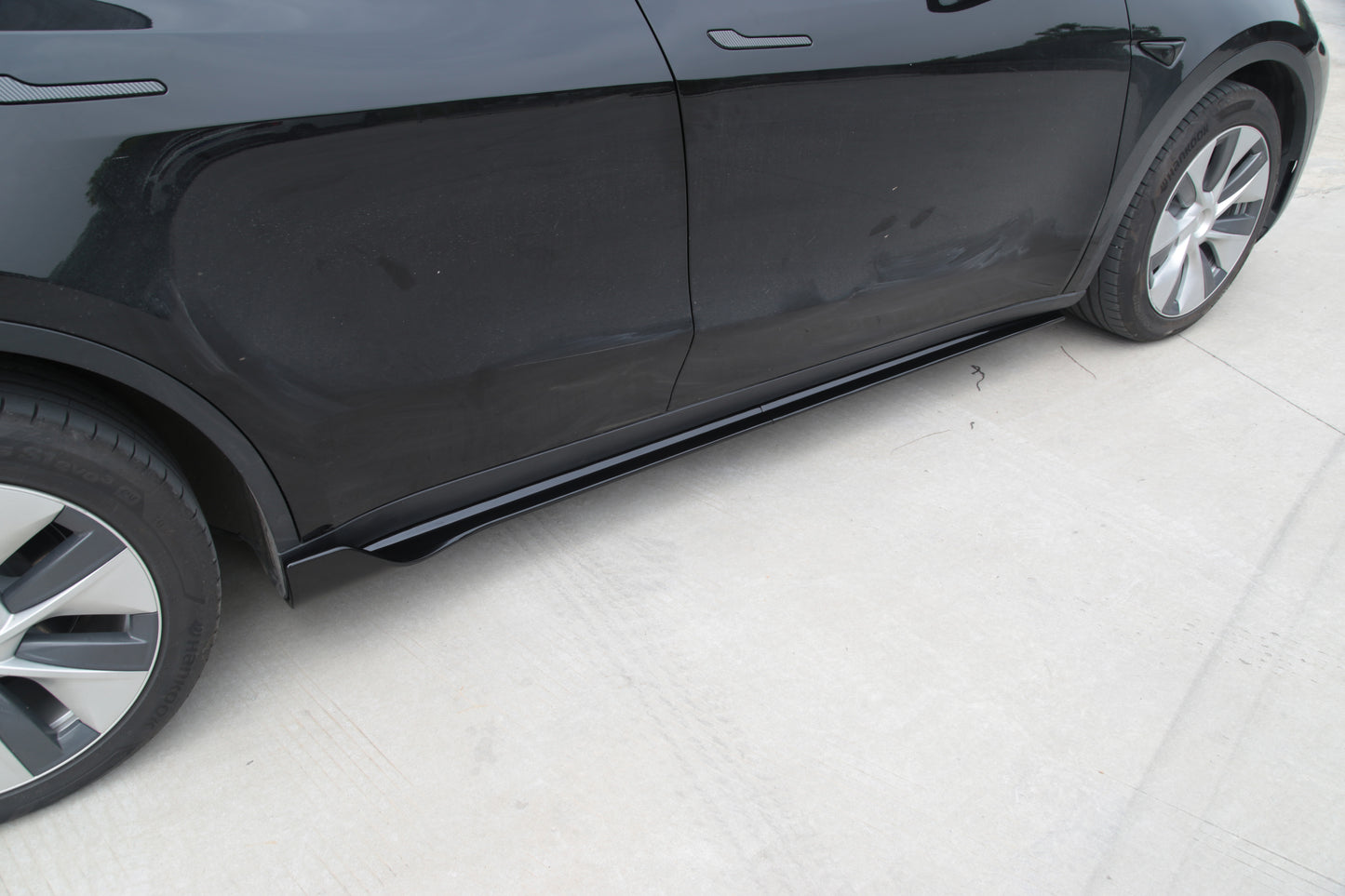 Model Y: Side Skirt Kit (4 PCs)