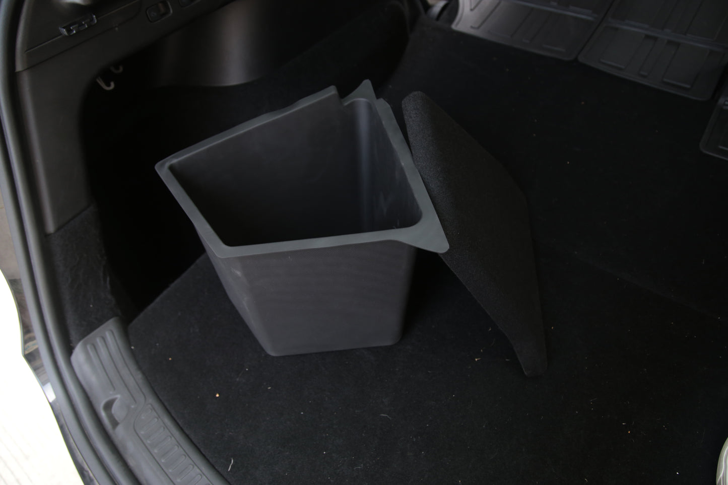 Model Y: Rear Trunk Side Storage Bins + Flocked Lids (4 PCs)