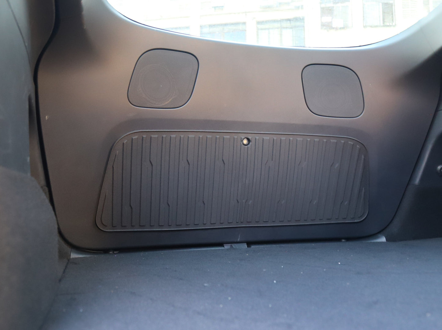 Model Y: Rear Trunk Lid Cover Mat