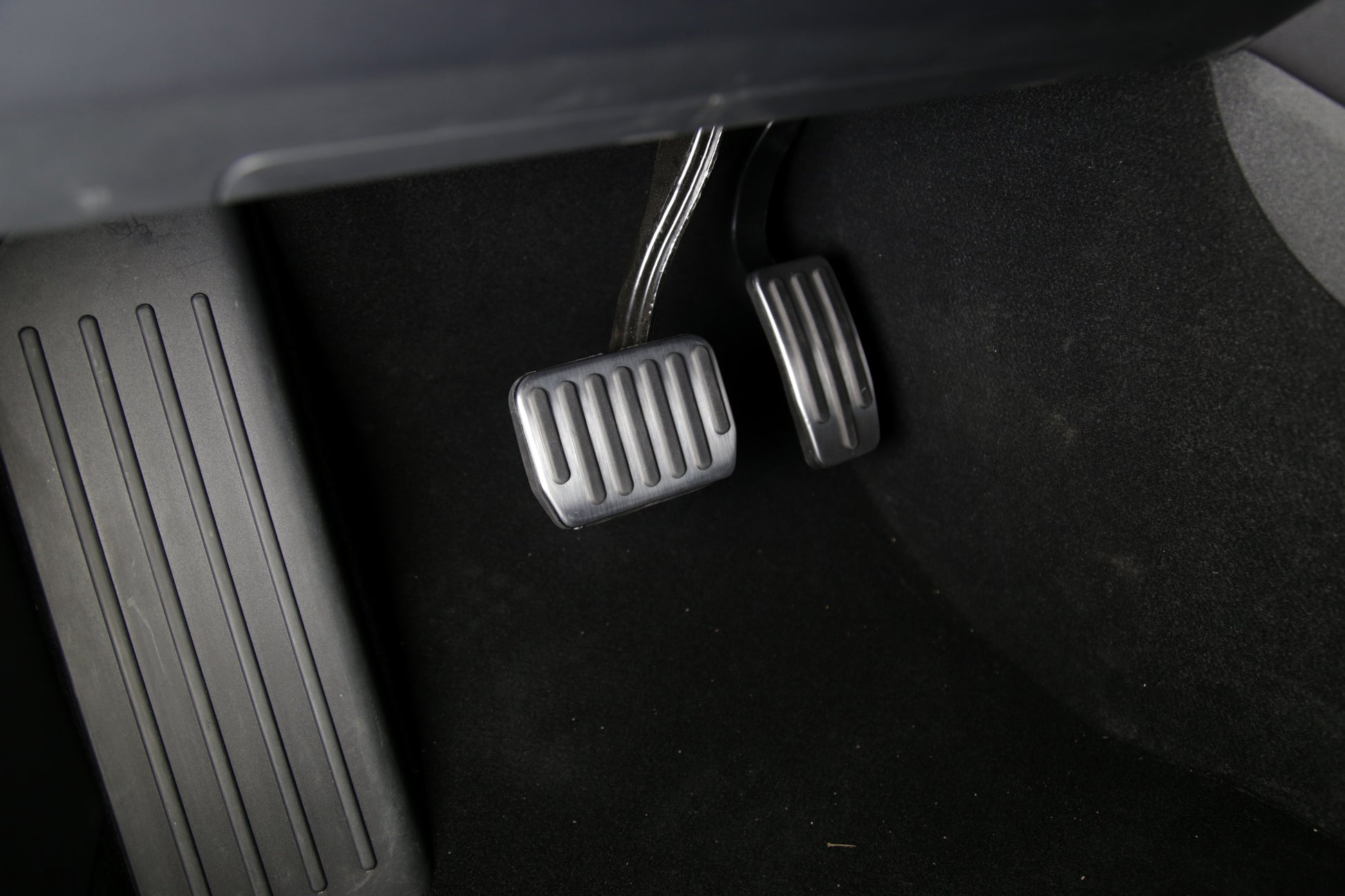 Model-3-Y-Performance-Gas-Brake-Metal-Pedals-Set 2