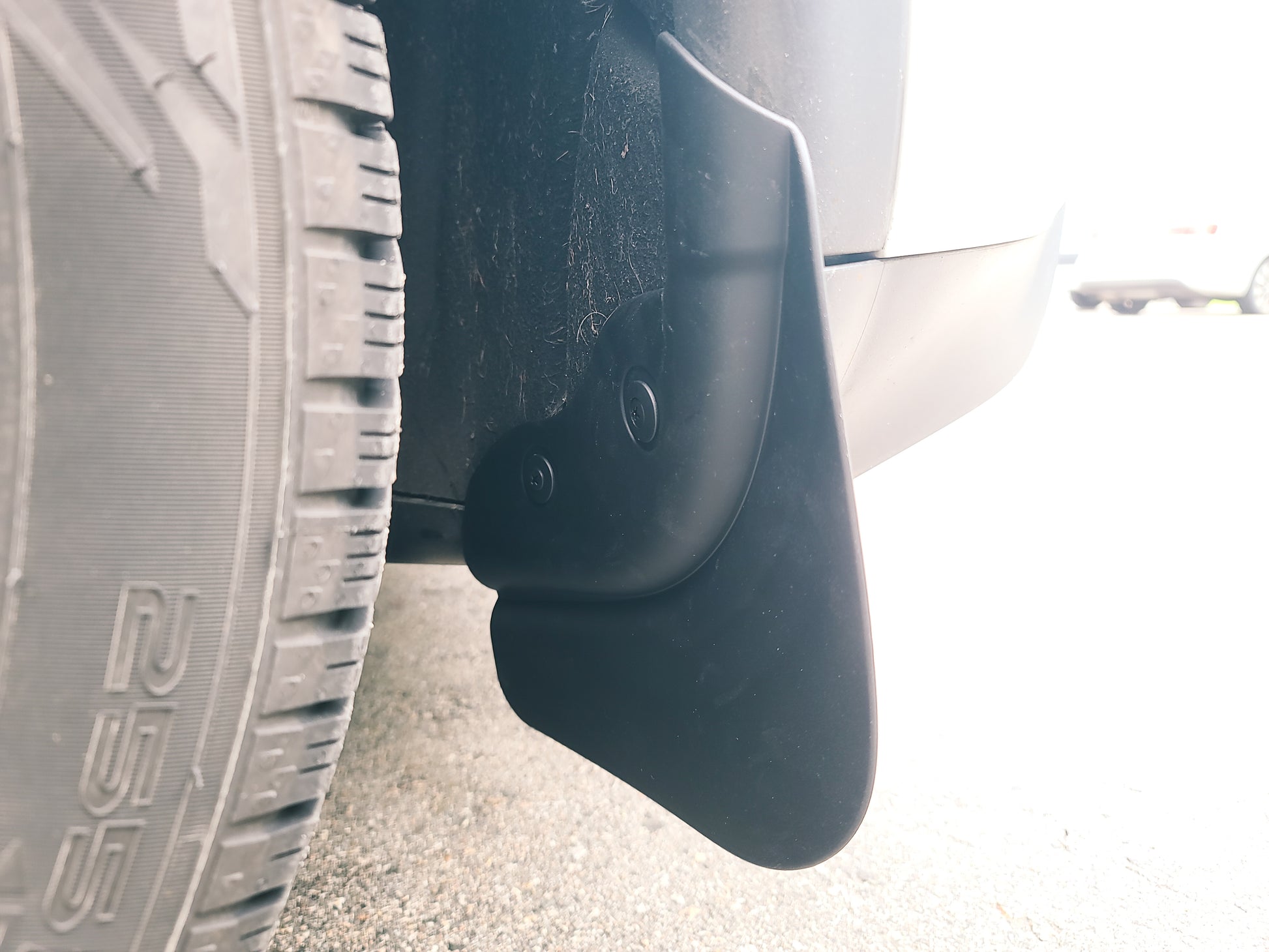 model-y-oem-tpe-rubber-mud-flaps-splash-guards-rear-only-2-pcs