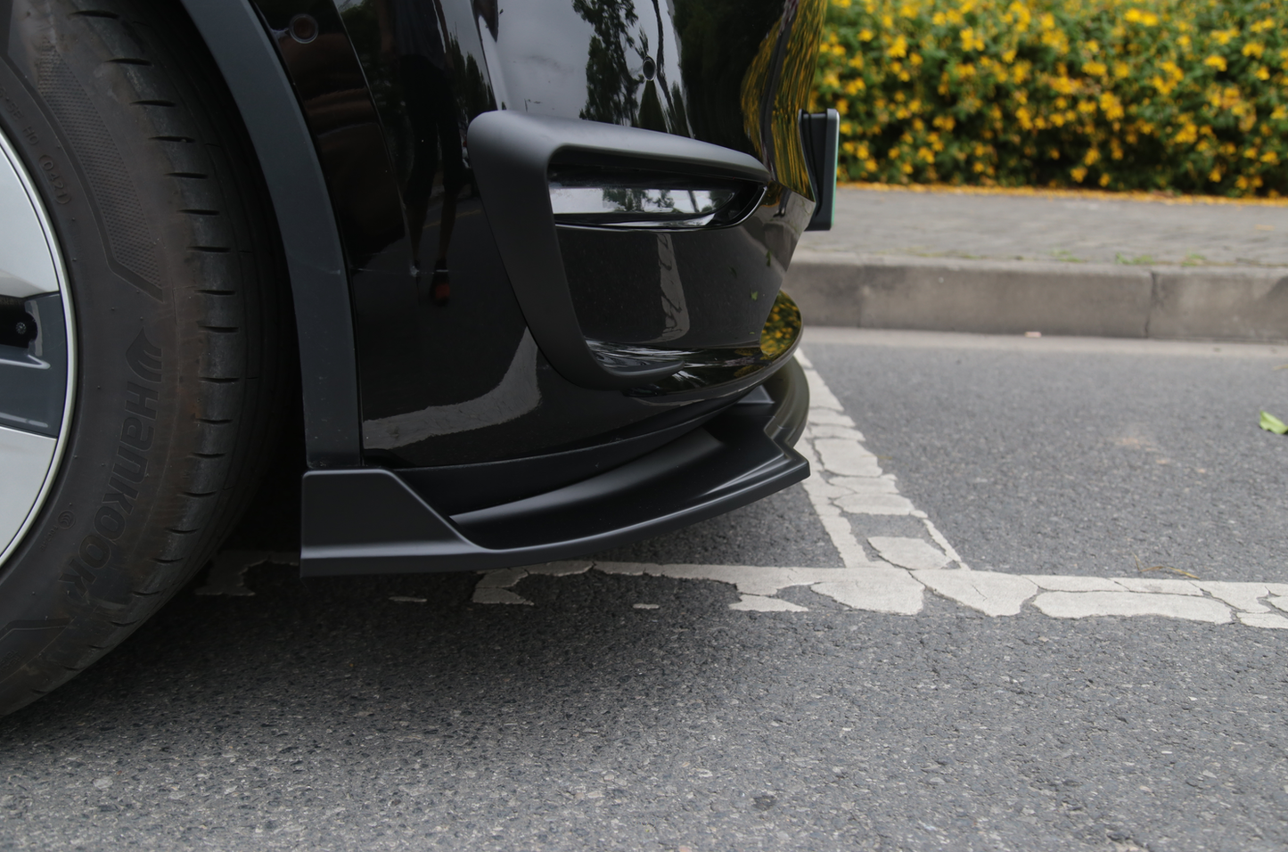 Model Y: Front Air Deflector Lip