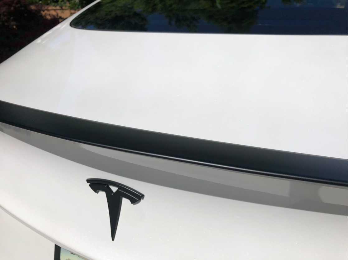 Model 3: Performance Spoiler (ABS+coating)