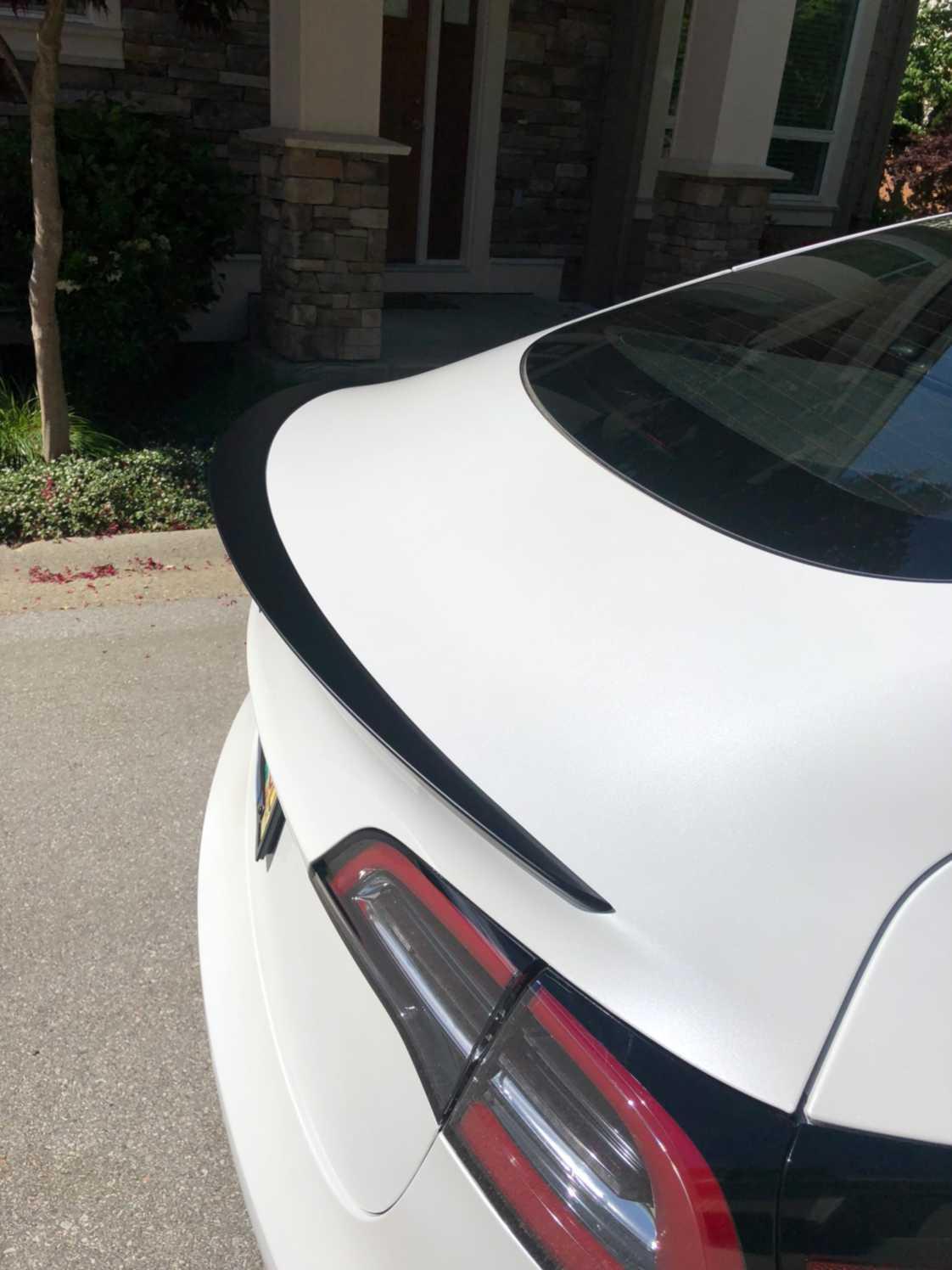 Model 3: Performance Spoiler (ABS+coating)